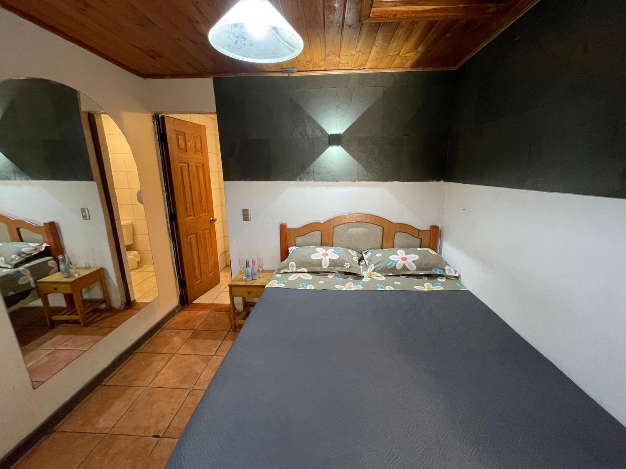 Residencial Don Santiago Bed & Breakfast Talca  Exterior photo